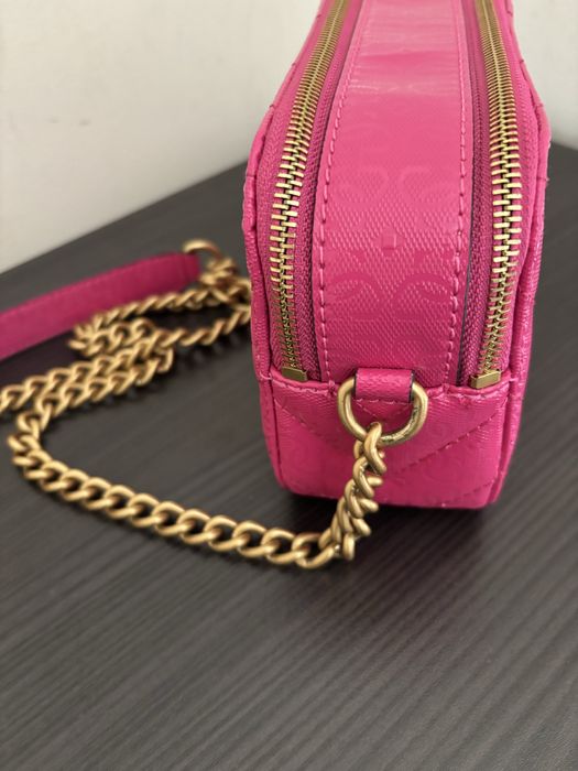 дамска чанта guess