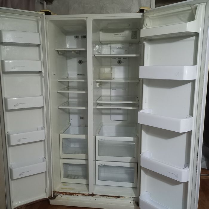 Продам холодильник Samsung