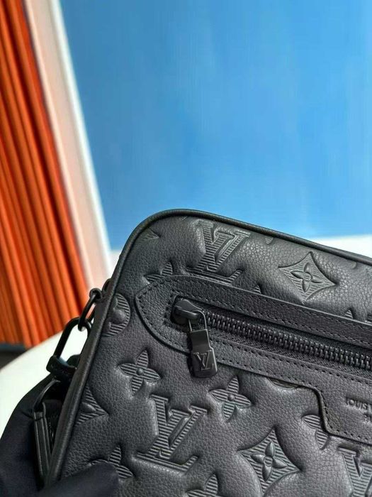 Чанта Louis Vuitton Pochette Kasai