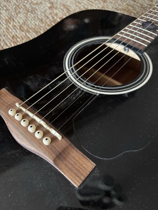 Акустична китара ,,Fender"