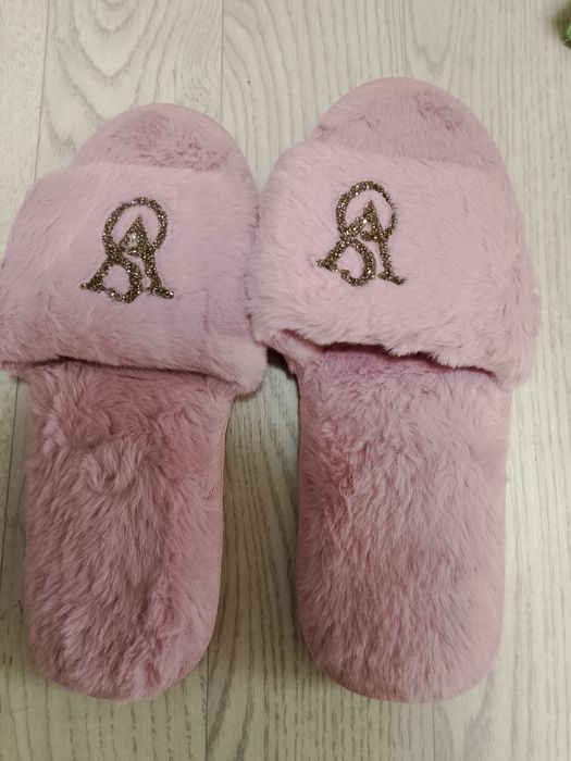 Продам обувь новую 39 размер