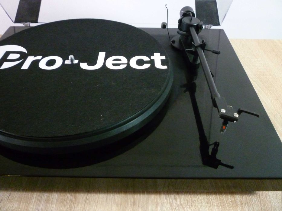 pick-up   pro-ject  debut  ll