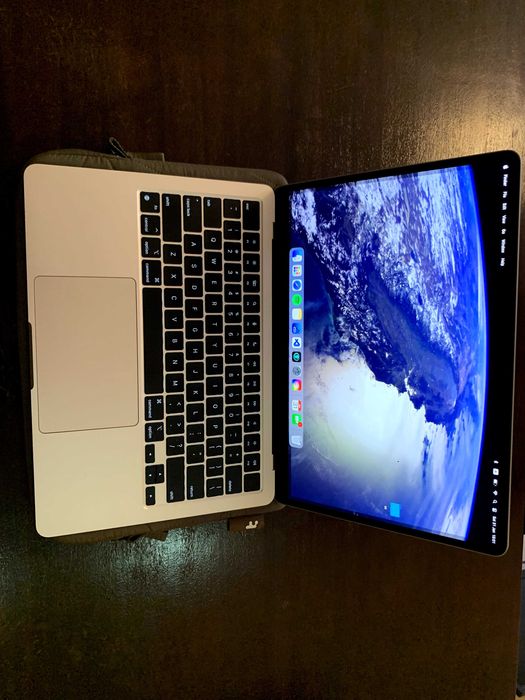 Macbook Air M2, 8GB RAM, 256GB SSD