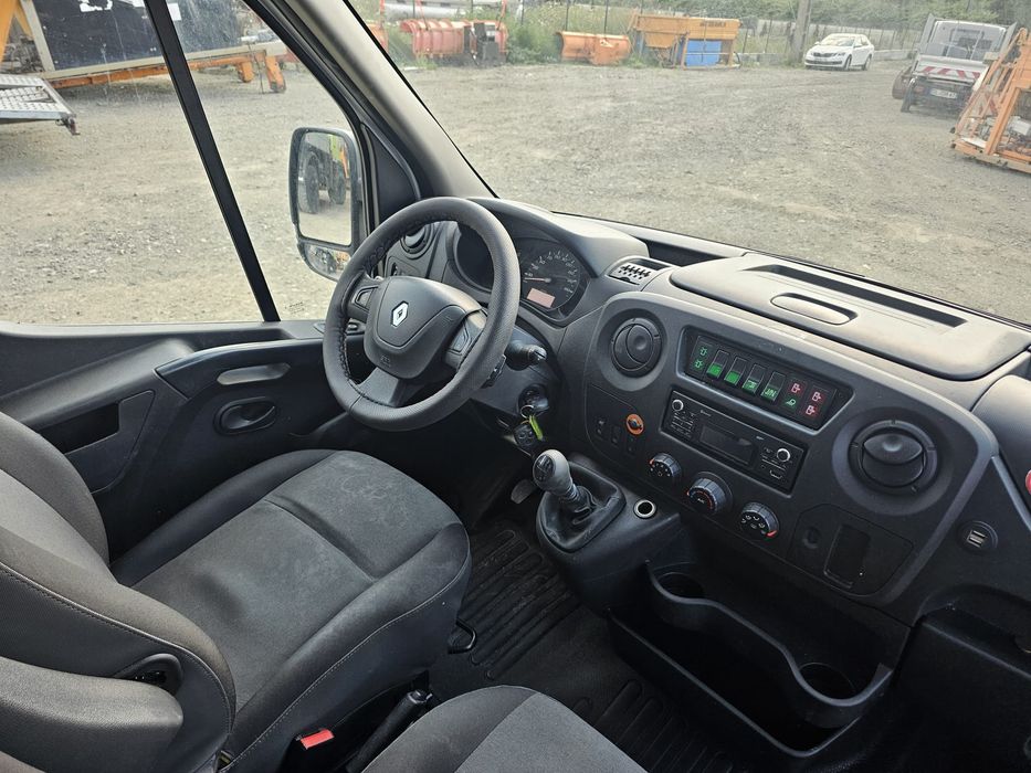 Ambulanta Renault Master 2019 cu certificat UTAC