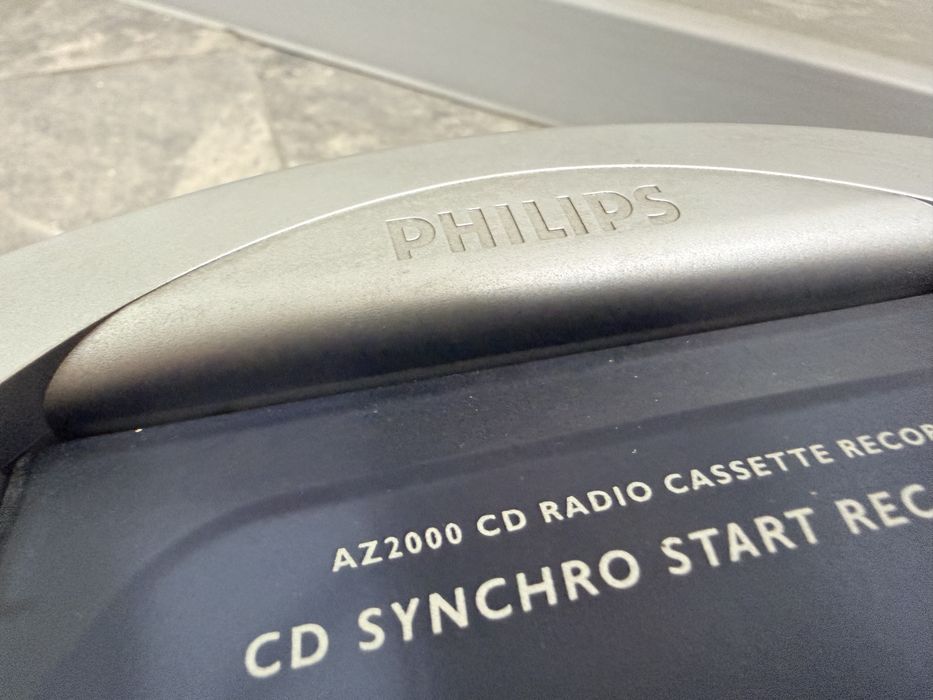 Минисистема Philips AZ2000  AM/FM Radio CD Cassette Player