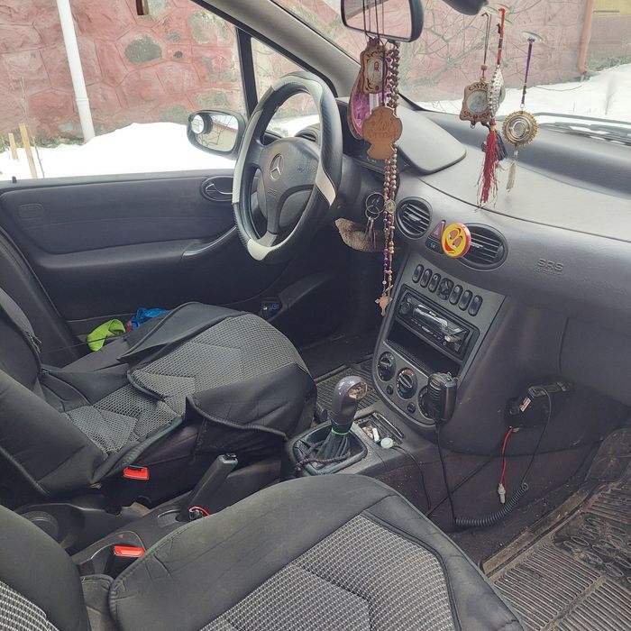 Vând Mercedes A Class