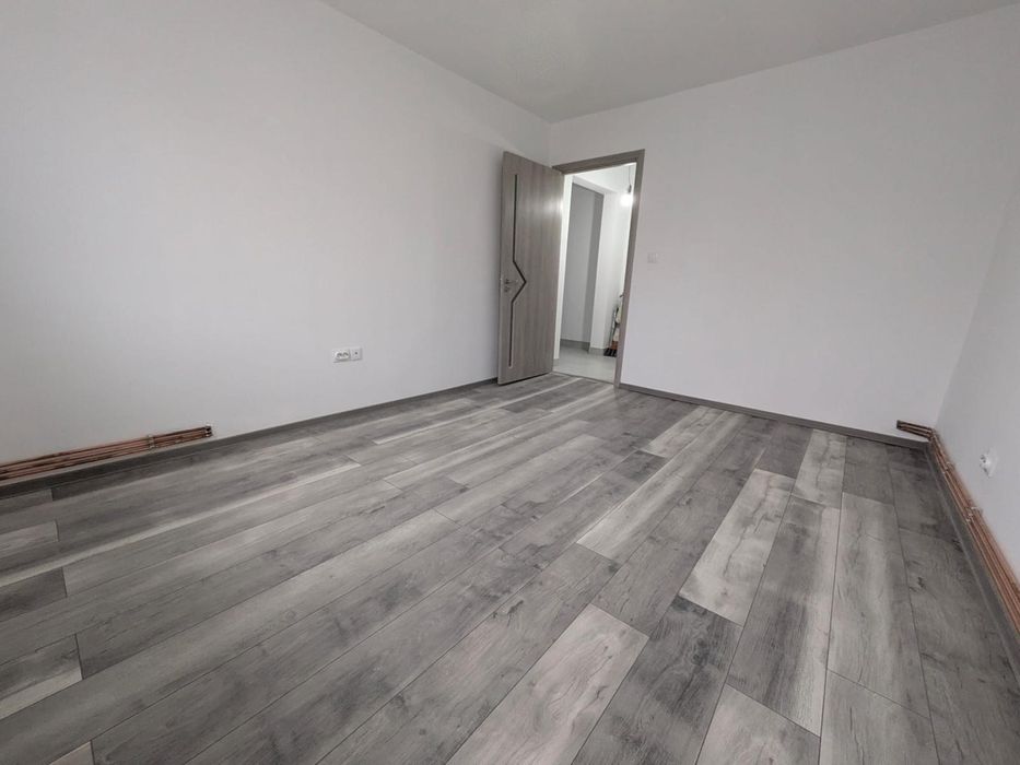 Apartament 2 camere decomandat.  Complet renovat