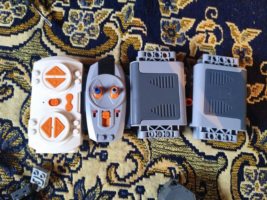 Продам лего моторчики