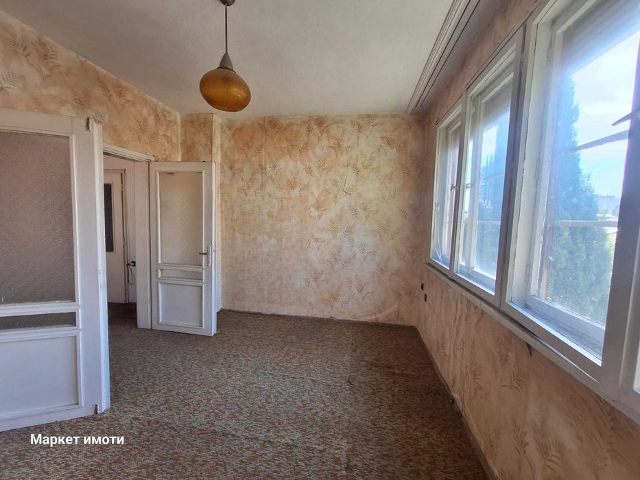 Четири стаи с бокс в идеален център