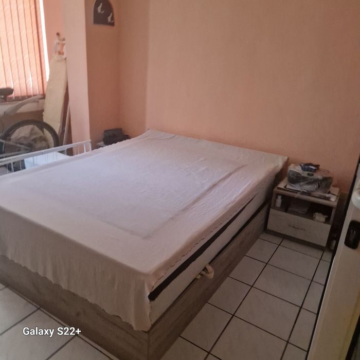 Продава се Тристаен апартамент в Силистра, Митница - 100 кв.м за 561 €/кв.м - Снимка #1