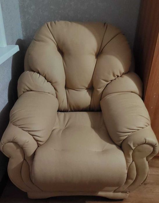 Продам кресло б/у
