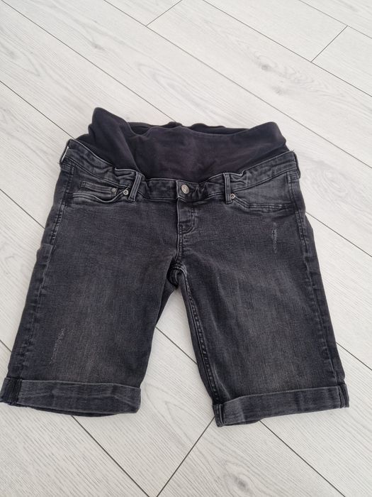 Pantaloni scurți de gravide