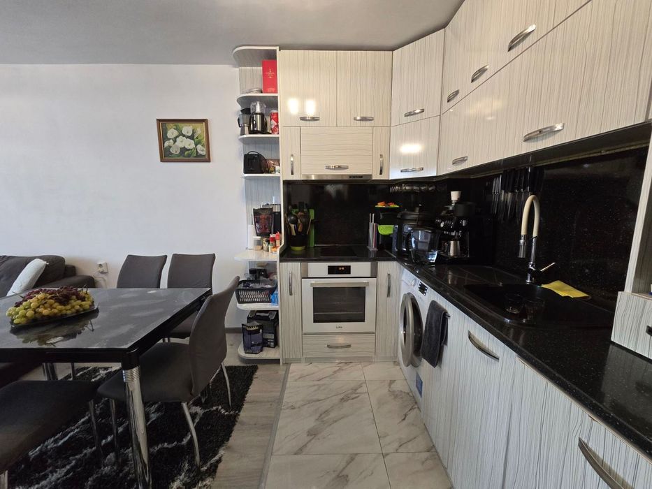 Продава се Тристаен апартамент в Пловдив, Старият град - 72 кв.м за 1903 €/кв.м - Снимка #2