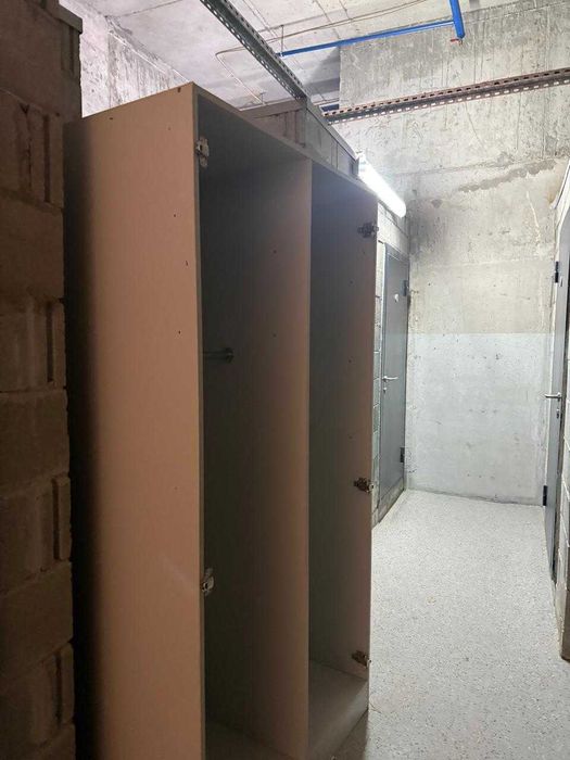 Шкаф полноценный