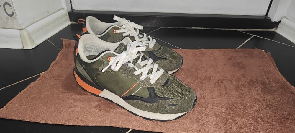 Кроссовки мужские 43