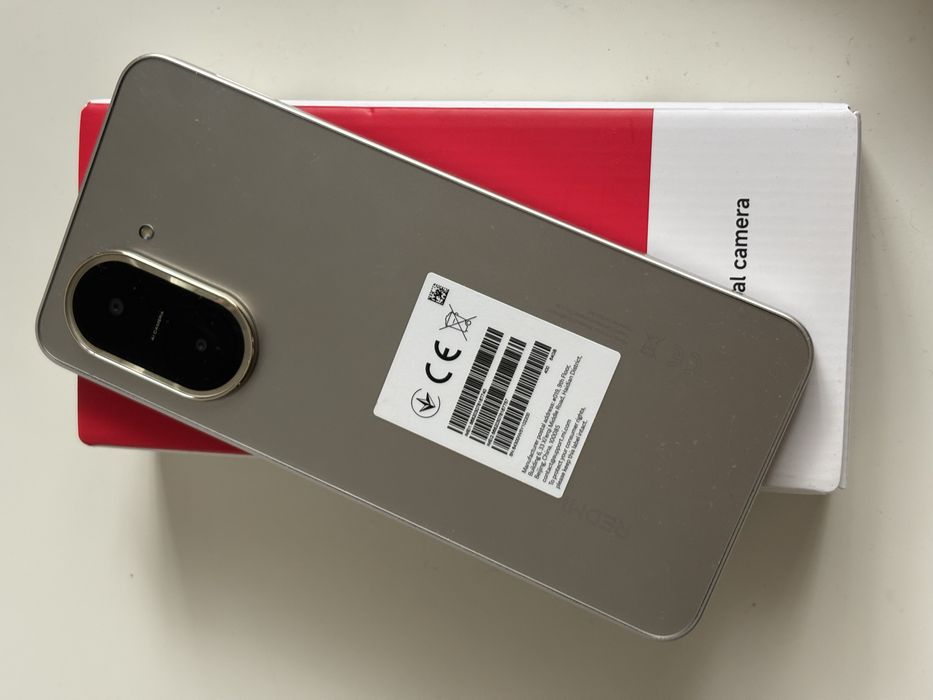 Продавам 2 броя Xiaomi Redmi A3– като нов