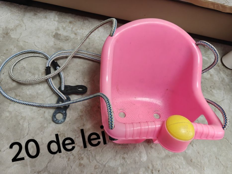 Leagă de copiii exterior