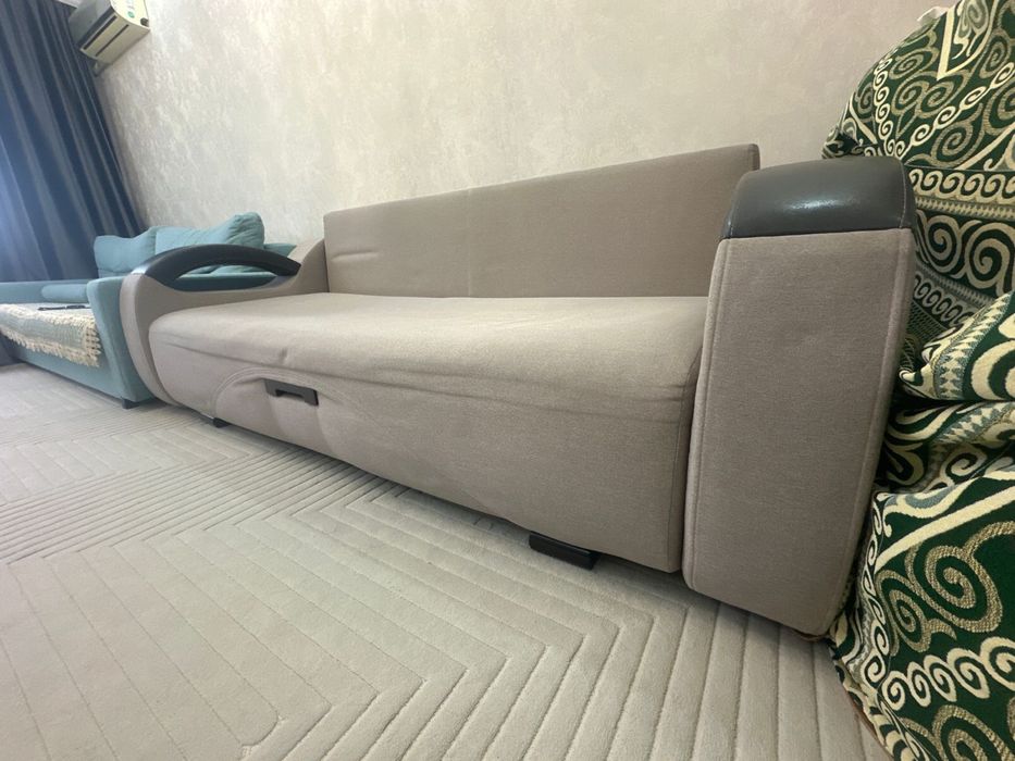 Б/у Диван в отличном состояни