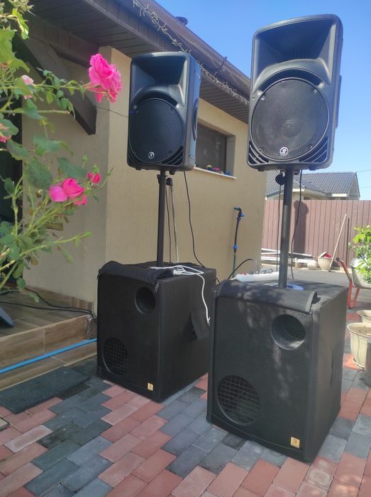 Vine doua mackie srm 450 v2 noi