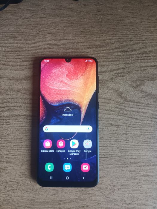 продавам телефон самсунг а50