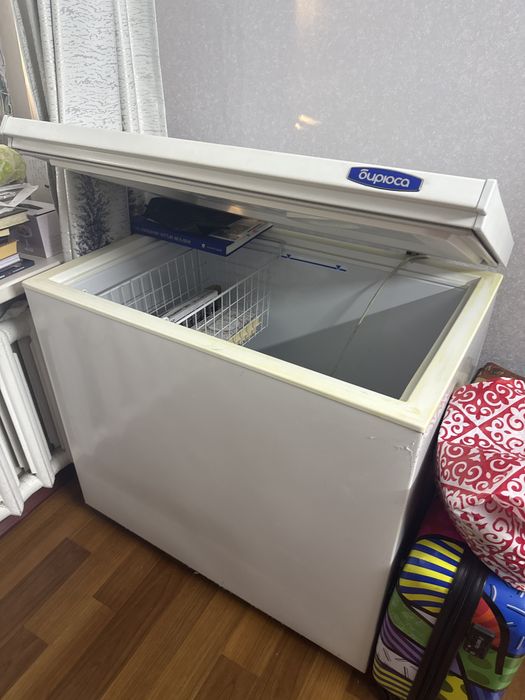 Продам морозильную камеру