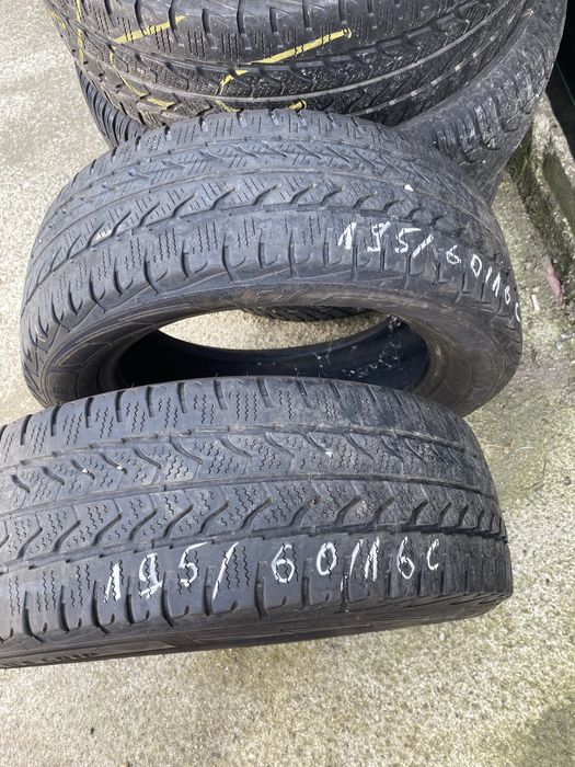 2 Cauciucuri 195/60 R16 C Pret 400 lei