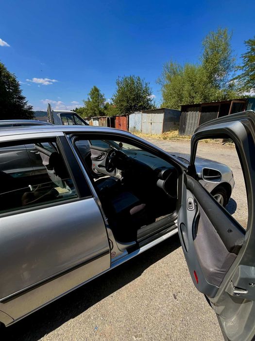 Seat leon 1.4 2000 г.