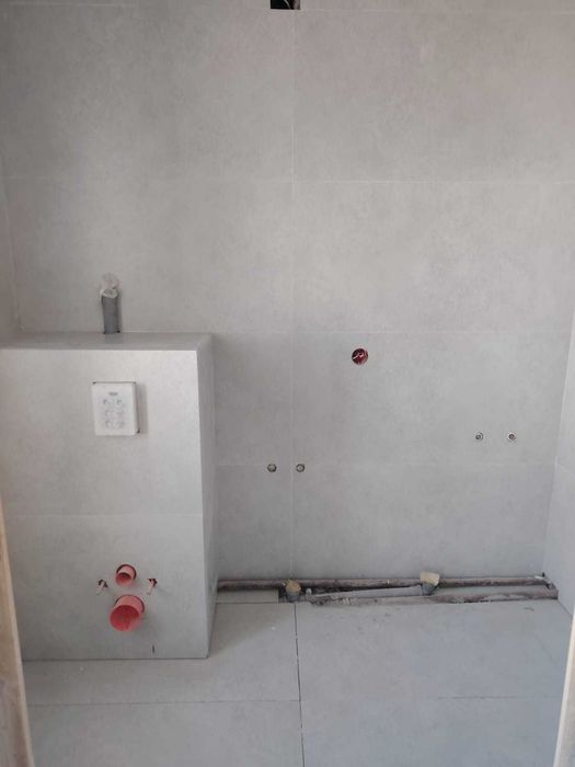 Кафельщик укладка.