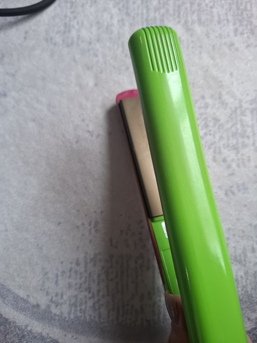 Преса за коса, подходяща за изправяне и къдрици