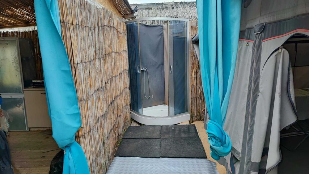 Каравани под наем с изглед „Морска приказка“ – къмпинг Градина Кайт