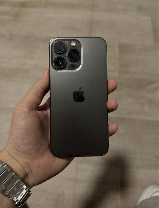 Айфон 13 про Без ремонта