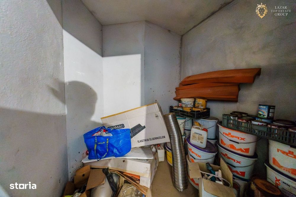 Vila zona Parneava