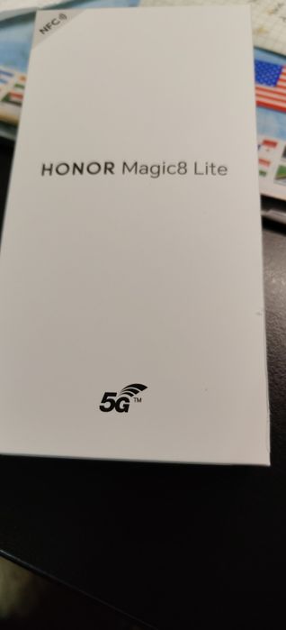 Продавам чисто нов телефон HONOR Magic 8 Lite 5G