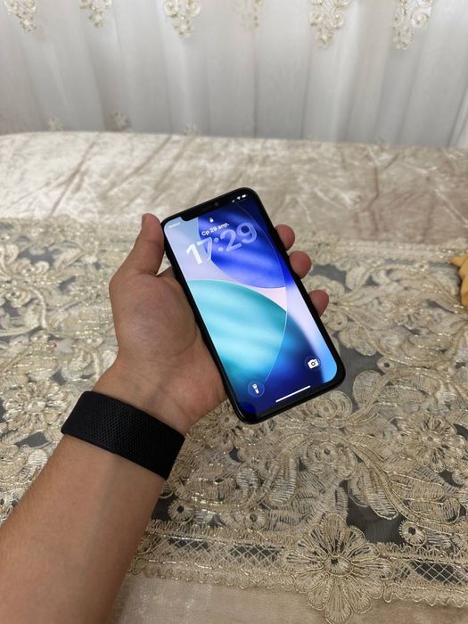 Iphone 11 pro yashil