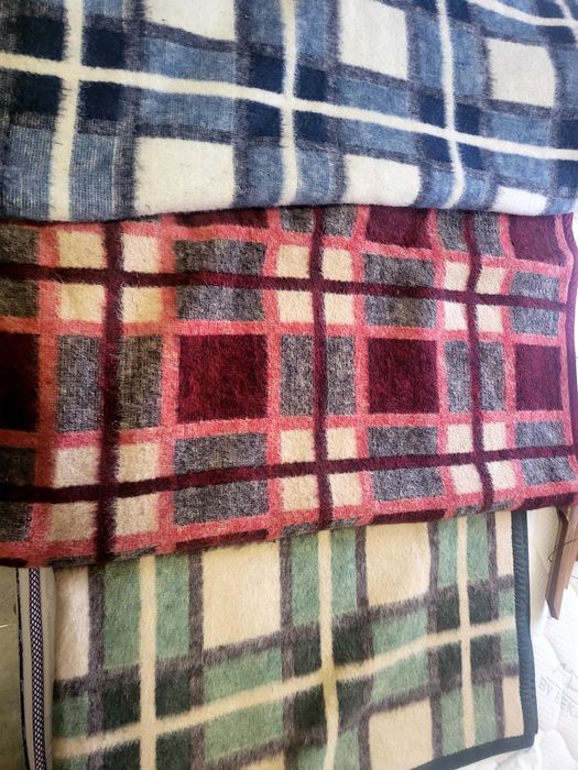 Вълнени.  одеала