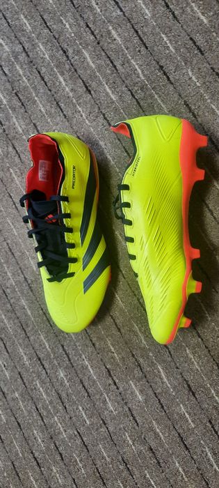 Vând Adidas Predator League în stare foarte bună