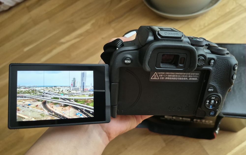 Canon EOS R10 + obiectiv 18-150
