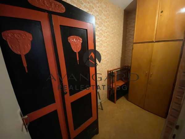 оф.26588 Тристаен реална квадратура/ Център