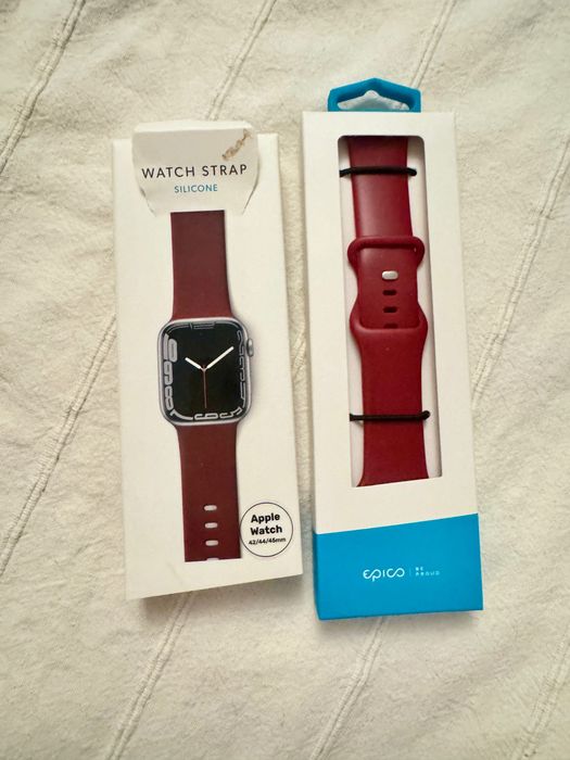 Curea silicon Epico Apple Watch 42/44/45 mm roșie, cu cutie