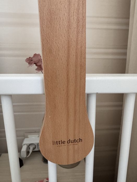 Дървена музикална въртележка за кошарка Little Dutch