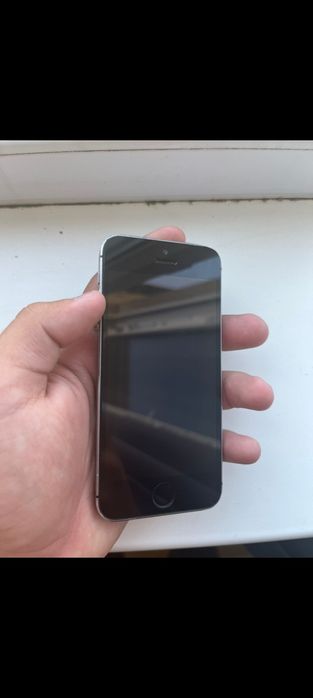 Айфон 5s продаеться