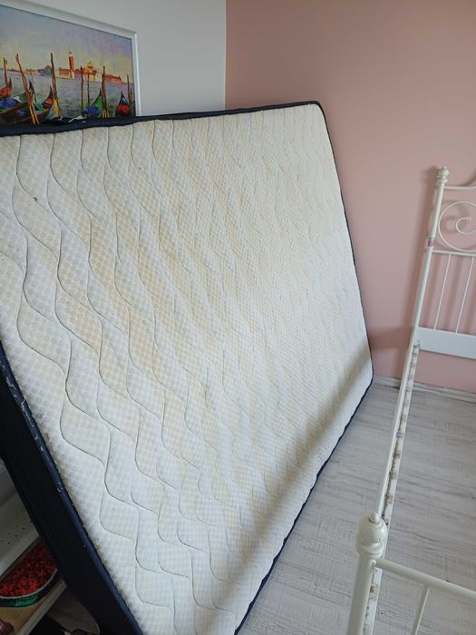 Легло IKEA 160/200 + подматрачна рамка + матрак YATAS