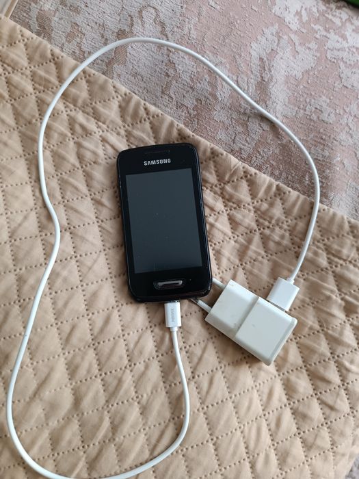 Сотовые(мобильные)телефоны , рабочие