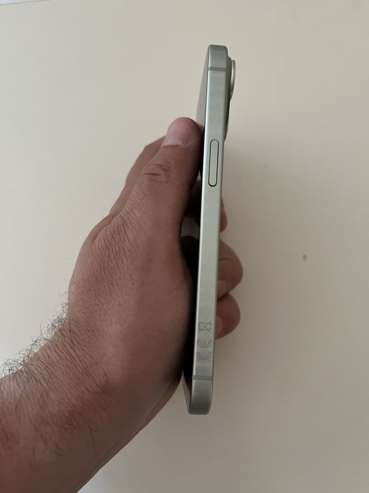 Iphone 15 128GB зелен