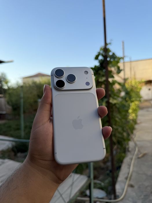 Iphone 17 pro silver