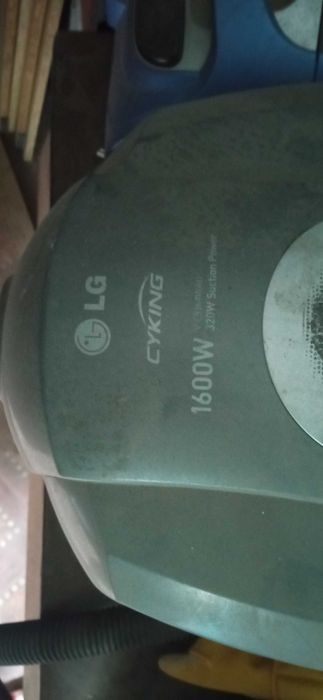 Продам пылесосы разные