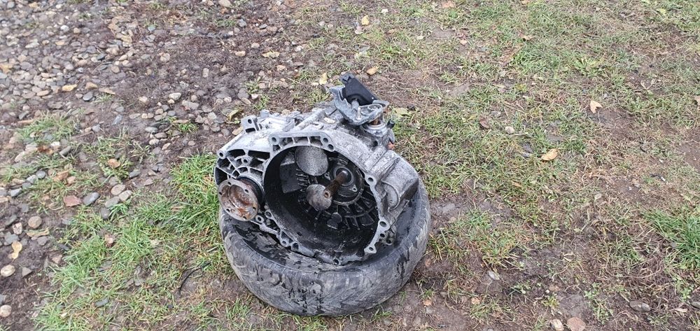 Cutie viteza 6 trepte 2.0 1.9 tdi passat b6 golf 5 touran seat skoda