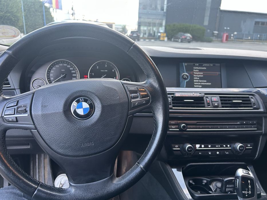 BMW 5 Series 2011 — imagine 5