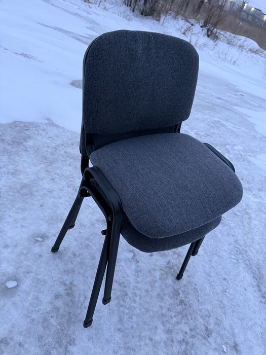 Продам стулья офисные