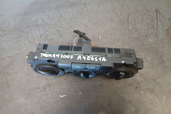 Comanda AC 1K0820047GK 1K0820047GK Volkswagen VW Touran prima generat